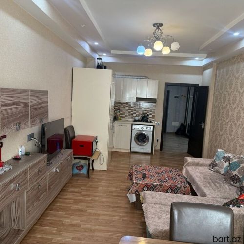 Əhmədlidə, 2 otaqlı mənzil satilir.