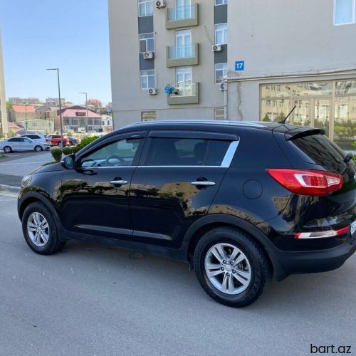 Kia Sportage: | 2011 il