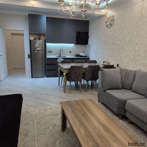 Buzovnada həyət evi satilir