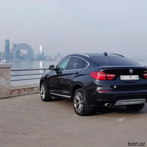BMW X4: 2 l | 2015 il