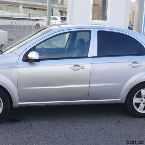 Chevrolet Aveo: 1.4 l. | 2010 il 