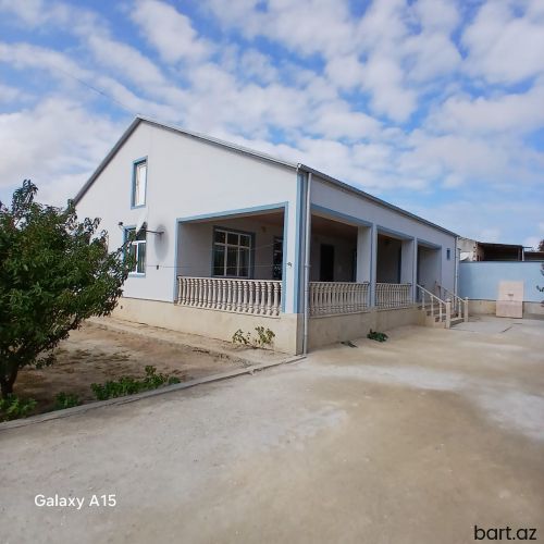 4 otaqlı həyət evi