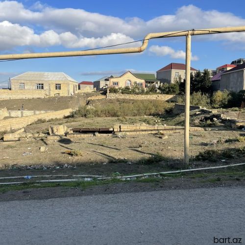 Binəqədi rayonunda 2 sot torpaq satilir.