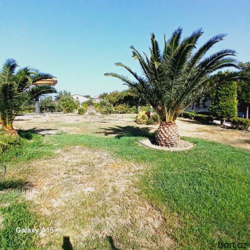 Buzovnada dəniz qırağı 100 sot 14 otaq villa