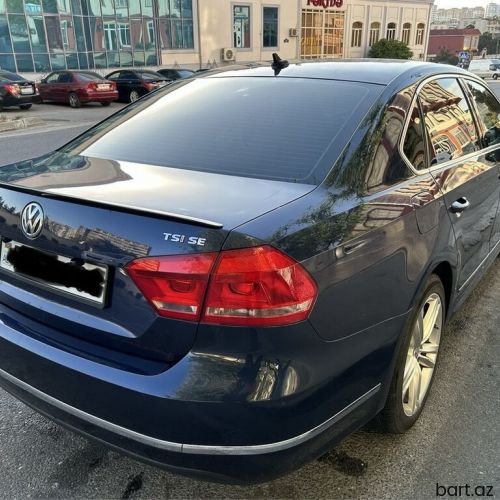 Volkswagen Passat: 1.8 l | 2014 il 