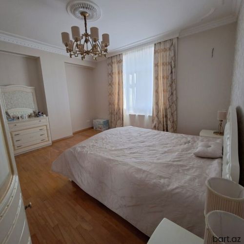 2-ci mikrorayonda 2 otaqlı mənzil satilir.