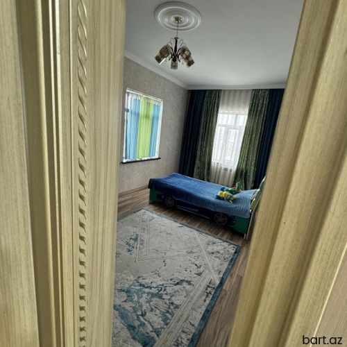 2 mərtəbəli 6 otağlı həyət evi