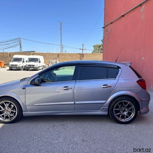 Opel Astra: 1.9 l | 2008 il
