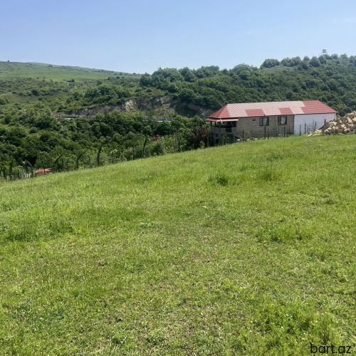 Şamaxi rayonunda 6 sot torpaq satilir.