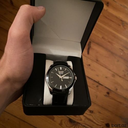 Tissot Visodate kişi qol saatı