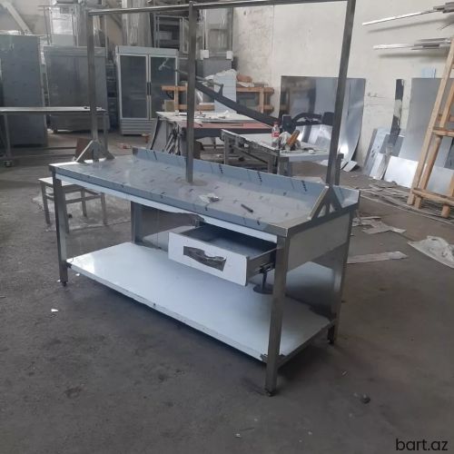 Ət asmaq üçün stol