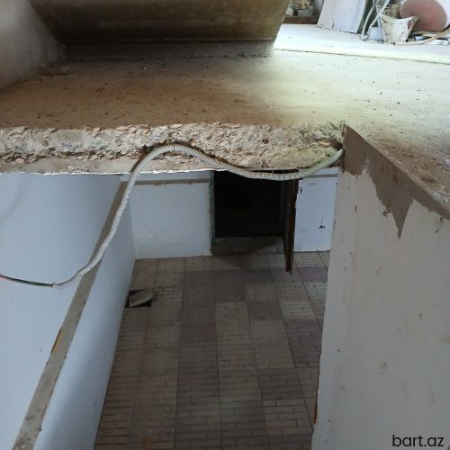 Pirallahıda 14 otaqlı 4 mərtəbə podmayak villa