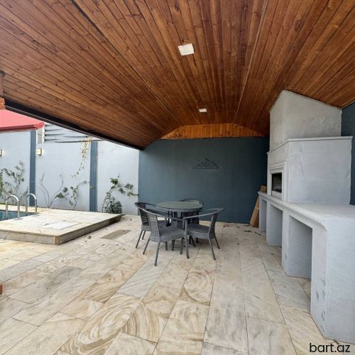 Mərdəkanda bağ evi