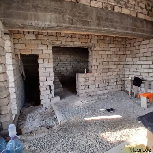 Buzovna Maştağa yolunda 5 otaqlı həyət evi.