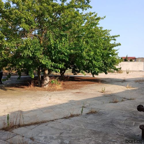 70 sotda 2mərtəbəli villa