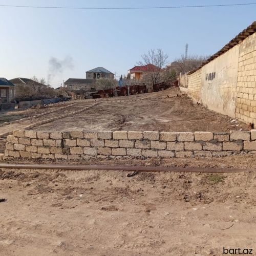 Mehdiabad qes-də 3 sot torpaq sahəsi satilir.