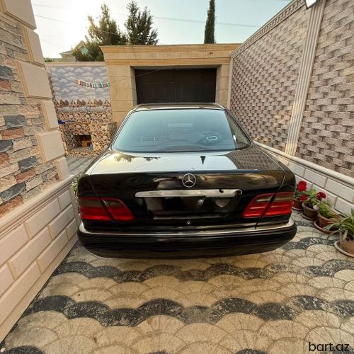 Mercedes-Benz 240: 2.4 l | 1999 il