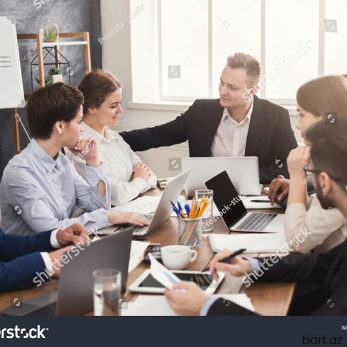 Ofis Meneceri Tələb Olunur