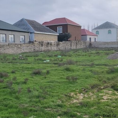 Mehdiabad qəs-də 10 sot torpaq sahəsi satilir.