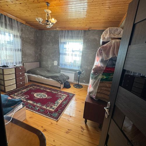3 otaqlı həyət evi