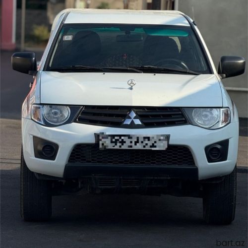Mitsubishi L200: 2.5 l | 2013 il
