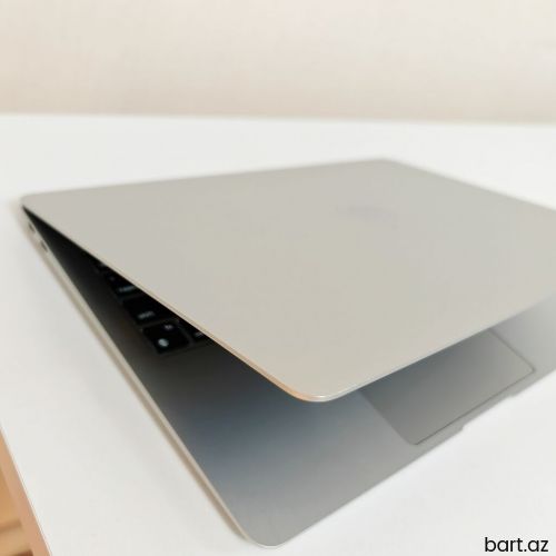  Apple MacBook, 13.3 