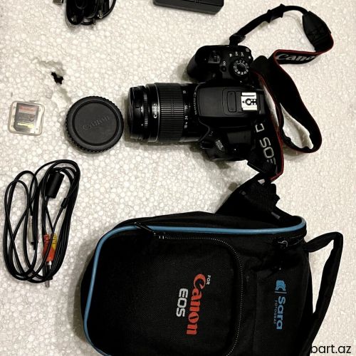 Canon 700D