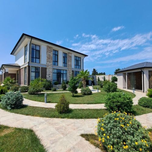 Mərdəkanda  5 otaqlı bağ evi