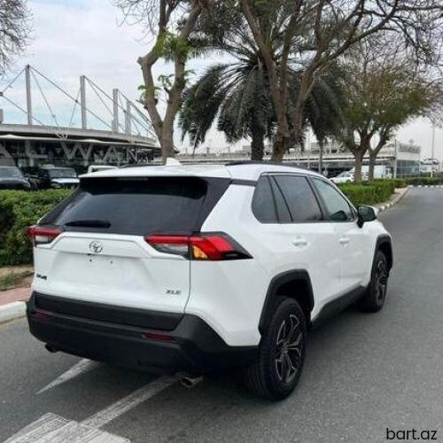 2021 Toyota RAV4 4WD XLE gulf model 