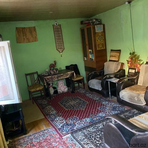 2 otaqlı həyət evi satılır